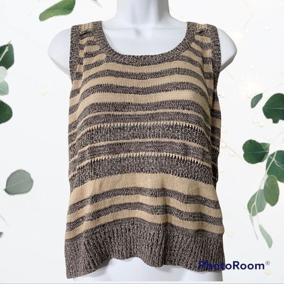 Bcbgeneration sleeveless sweater striped NWT size xs tan gray taupe - Picture 3 of 8